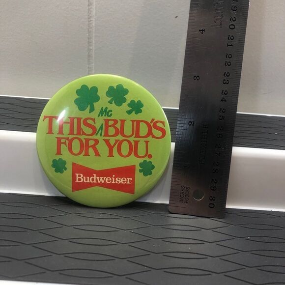 𝅺budweiser this is your Mc Bud’s for you button pin Vintage Irish clover - Picture 3 of 3